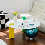 Дизайнерский журнальный стол с круглой белой столешницей на 3-х геометрических ножках Tajefox варинант исполнения - 2 | Loft Concept в Орле