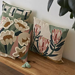 Подушка с цветочным принтом Blooming Elegance Lily варинант исполнения - 7 | Loft Concept в Орле