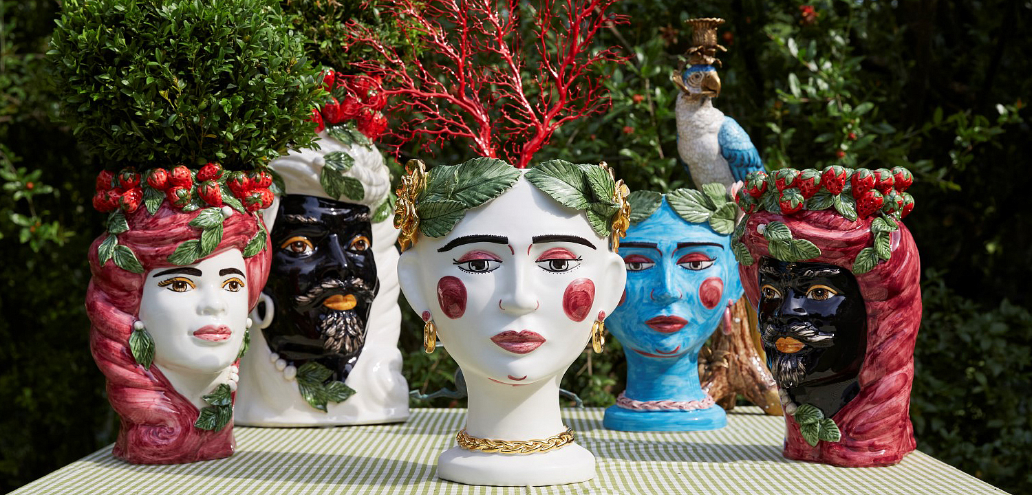 Ваза VASE STRAWBERRIES HEAD MAN BIG White Ваза VASE STRAWBERRIES HEAD MAN BIG White - Loft-Concept в Орле