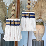 Подвесной светильник с подвесом из деревянных бусин и абажуром из кисточек Аmbiance варинант исполнения - 2 | Loft Concept в Орле