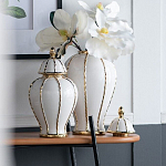 Ваза с золотыми полосами на белом фоне Chinoiserie Ceramics варинант исполнения - 2 | Loft Concept в Орле