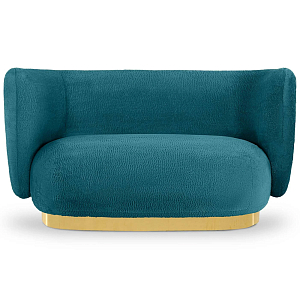 Диван с обивкой из искусственного меха Ambrose Soft Sofa