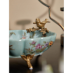 Блюдо из голубого фарфора с бронзовой птичкой Blue Garden варинант исполнения - 6 | Loft Concept в Орле