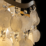 Люстра подвесная с белыми перламутровыми подвесками и изогнутыми золотистыми элементами Диаметр 50 см SHELL Chandelier варинант исполнения - 4 | Loft Concept в Орле