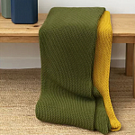 Плед из хлопка жемчужной вязки оливкового цвета Waffle Comfort варинант исполнения - 6 | Loft Concept в Орле