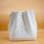 Кашпо в виде сумки  Bag Vase White Louis варинант исполнения - 3 | Loft Concept в Орле