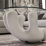 Дизайнерский журнальный стол с круглой прозрачной столешницей на белом фигурном основании Luqak варинант исполнения - 4 | Loft Concept в Орле