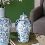 Ваза с крышкой и голубым цветочным рисунком на белом фоне Blue & White Ornament варинант исполнения - 4 | Loft Concept в Орле