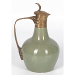 Кувшин зеленого цвета из фарфора с бронзовой крышкой и изогнутой ручкой Eden Garden porcelain and bronze варинант исполнения - 1 | Loft Concept в Орле