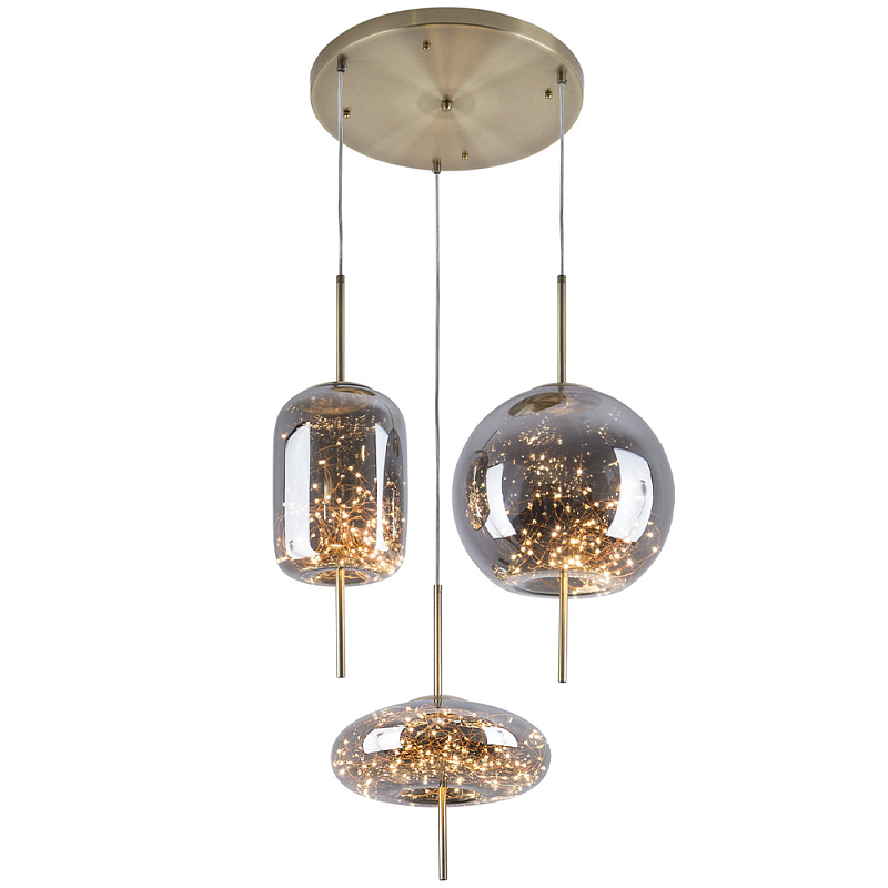 Подвесной светильник с гирляндой внутри 3-х стеклянных плафонов Garland Glass Trio Hanging Lamp Латунь Дымчатый (Smoke) Подвесной светильник с гирляндой внутри 3-х стеклянных плафонов Garland Glass Trio Hanging Lamp Латунь Дымчатый (Smoke) в Орле | Loft Concept