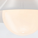 Потолочный светильник в форме конуса с белым шарообразным плафоном Quintiesse варинант исполнения - 3 | Loft Concept в Орле