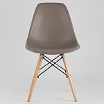 Пластиковый стул на ножках из массива бука Eames Cappuccino варинант исполнения - 3 | Loft Concept в Орле