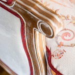 Трехместный диван из массива бука бежевый с растительным орнаментом Raffael Renaissance Beige Sofa варинант исполнения - 7 | Loft Concept в Орле