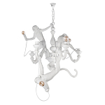 Люстра с тремя фигурами обезьян с лампочками в руках белого цвета Hanging Monkey варинант исполнения - 1 | Loft Concept в Орле