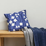 Подушка декоративная синяя с цветочным принтом Blossom Essence Emily варинант исполнения - 5 | Loft Concept в Орле