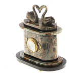 Часы настольные из натурального камня с декором в виде двух лебедей Swans Stone Clock варинант исполнения - 2 | Loft Concept в Орле