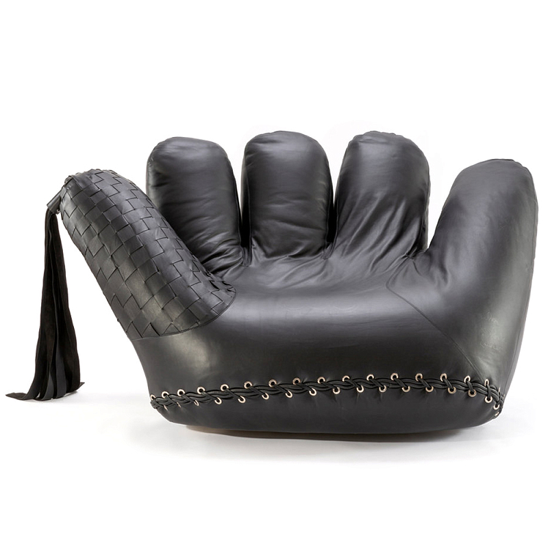 Дизайнерское кожаное кресло в форме руки Poltronova Joe Whip Armchair Черный Дизайнерское кожаное кресло в форме руки Poltronova Joe Whip Armchair Черный в Орле | Loft Concept