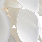Люстра белая каплевидной формы из цветков лилии White Natural Lines варинант исполнения - 3 | Loft Concept в Орле