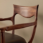 Кушетка с деревянным каркасом и сиденьем из коричневой натуральной кожи Moon Walnut Furniture варинант исполнения - 3 | Loft Concept в Орле