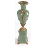 Ваза зеленого цвета из фарфора на высокой подставке с бронзовыми ручками Eden Garden porcelain and bronze варинант исполнения - 3 | Loft Concept в Орле