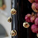 Ваза черная цилиндрическая с глянцевым покрытием и золотыми декоративными элементами Molecule Collection варинант исполнения - 1 | Loft Concept в Орле