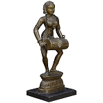 Декоративная статуэтка из латуни Dancing Woman with Mridangam варинант исполнения - 2 | Loft Concept в Орле