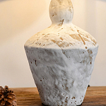 Настольная лампа с керамическим фактурным основанием и тканевым абажуром Eastern Tale варинант исполнения - 4 | Loft Concept в Орле