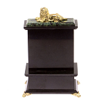 Часы настольные с декором в виде льва из натурального камня Нефрит Lion Stone Clock варинант исполнения - 4 | Loft Concept в Орле