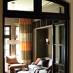 Бра с белым матовым стеклянным плафоном и тремя декоративными шарами Hinkley варинант исполнения - 2 | Loft Concept в Орле