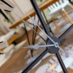 Часы настенные зеркальные с серебряным металлическим циферблатом Mirror Tower Clock варинант исполнения - 3 | Loft Concept в Орле