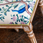 Банкетка одноместная из массива бука с цветочным принтом Beige Chinoiserie Garden Banquette варинант исполнения - 2 | Loft Concept в Орле